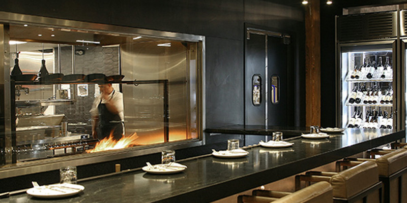 bar avec luminaires