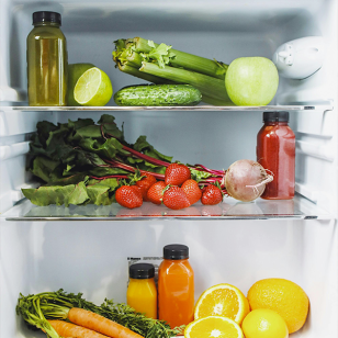 legumes et fruits dans frigo